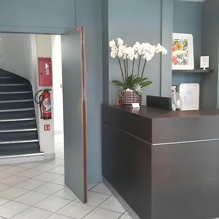 科斯莫斯酒店 2*