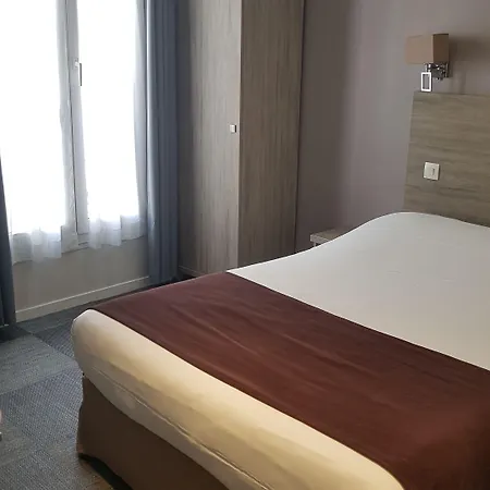 Hotel Cosmos 2*