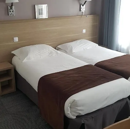 Hotel Cosmos 2*