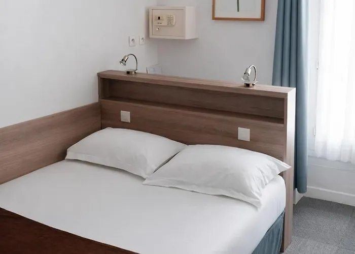 Hotel Cosmos